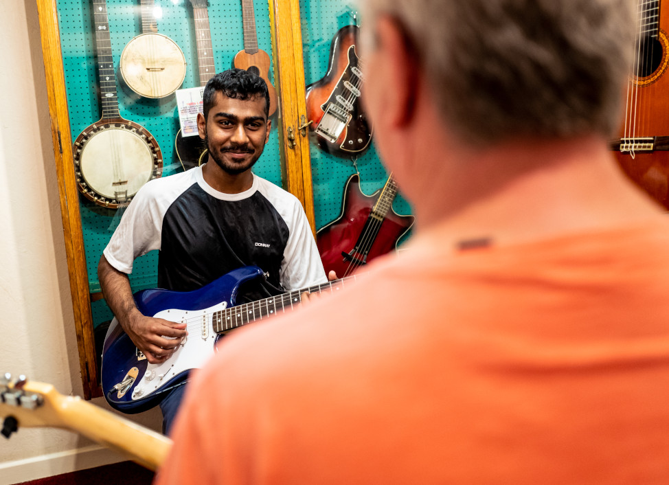 Electric Guitar Lesson with John